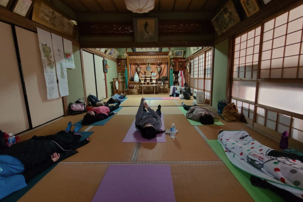 シャヴァーサナ