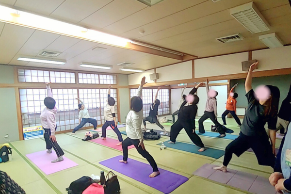コープおおいたヨガクラスの様子