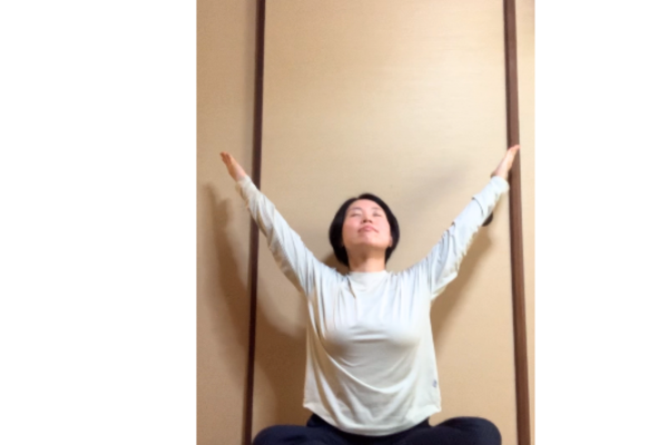 アンテナのポーズ(正面)