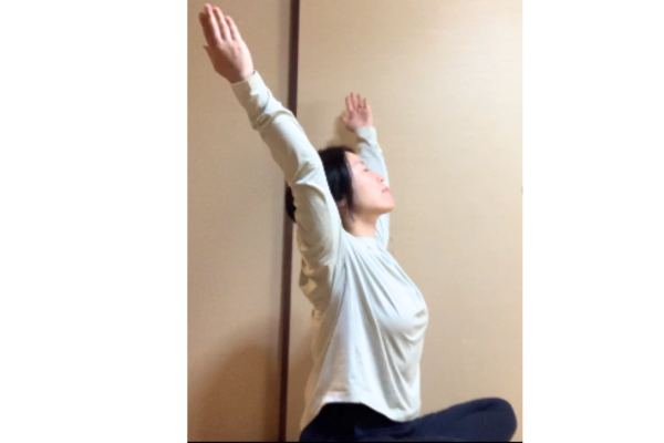 アンテナのポーズ(斜め横)